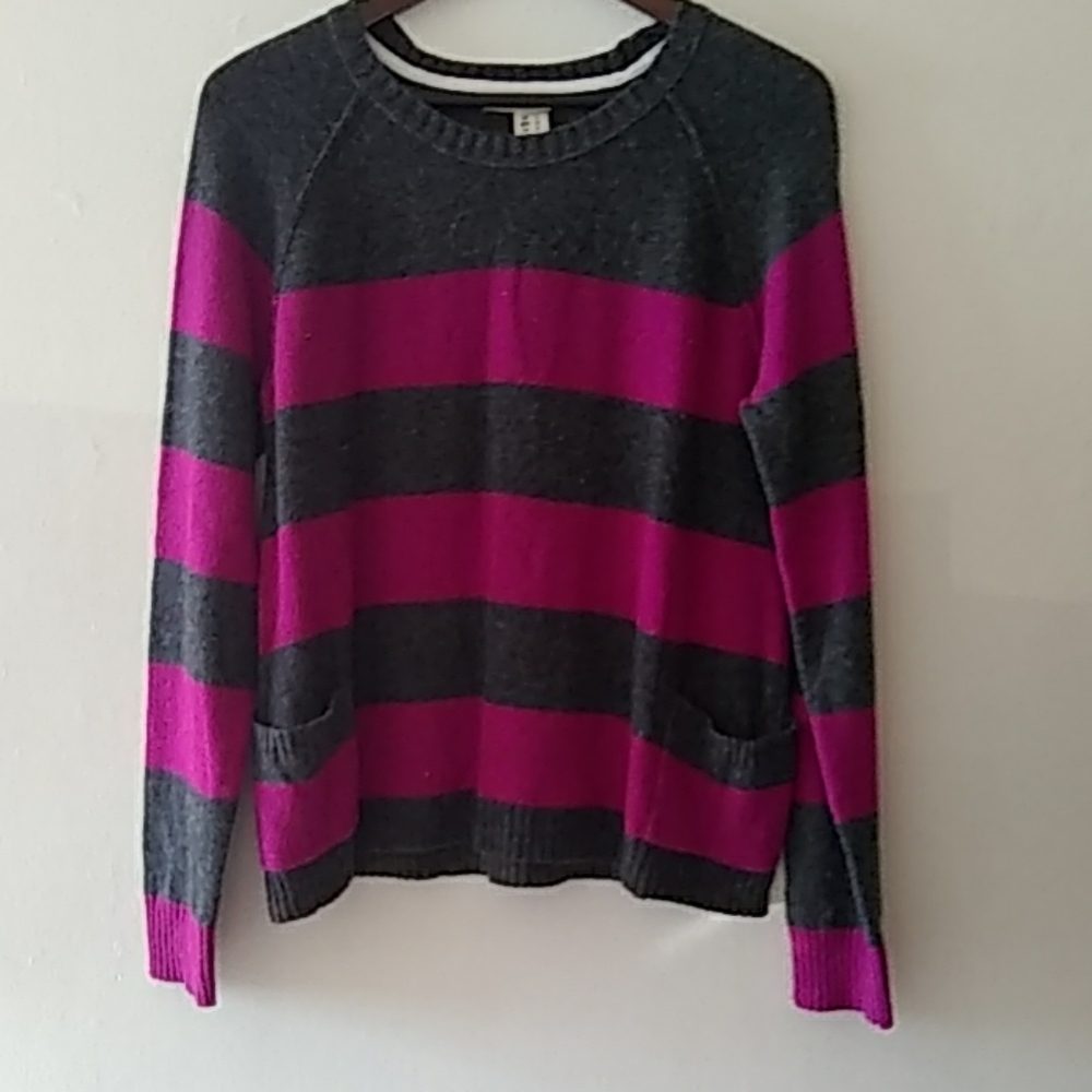 ❤️ DKNY striped sweater L